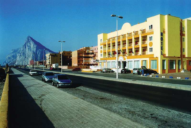 Vita Mediterraneo La Línea de la Concepción Exterior foto
